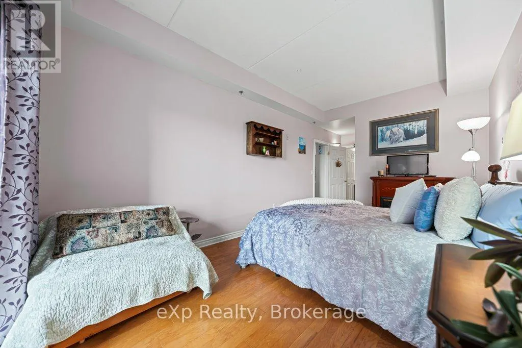 315 - 308 WATSON PARKWAY N, #315