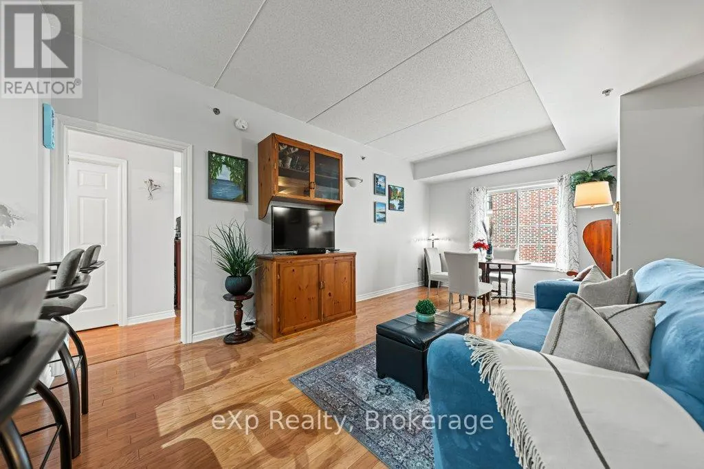 315 - 308 WATSON PARKWAY N, #315