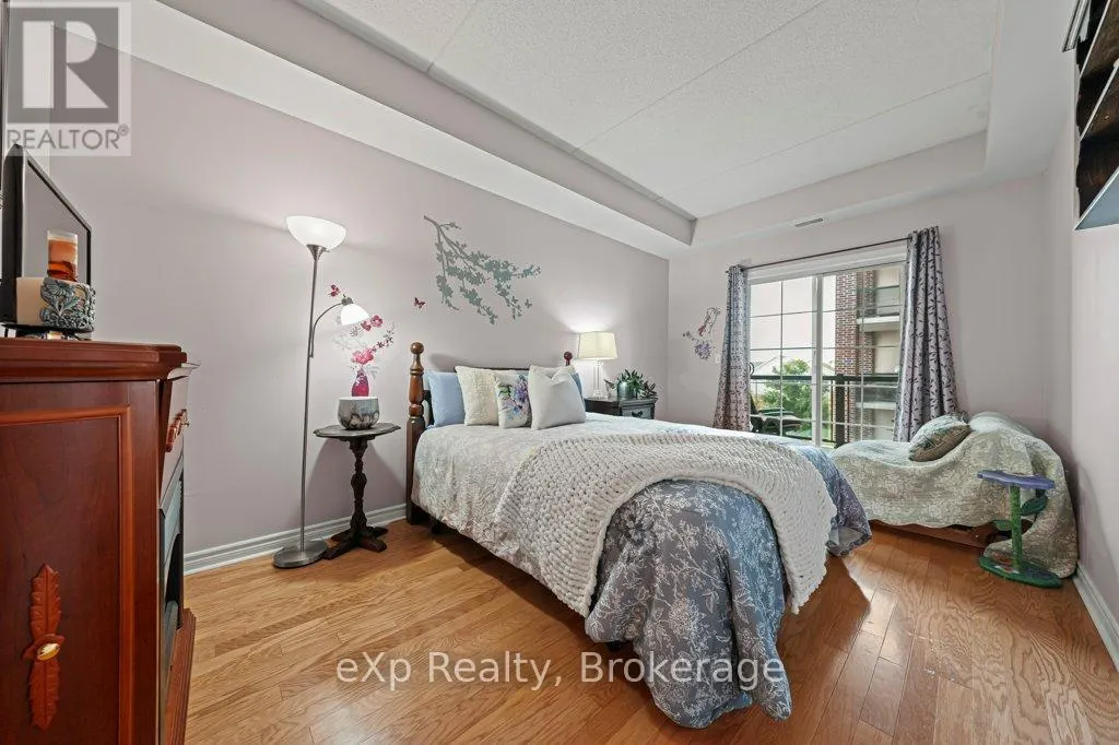 315 - 308 WATSON PARKWAY N, #315