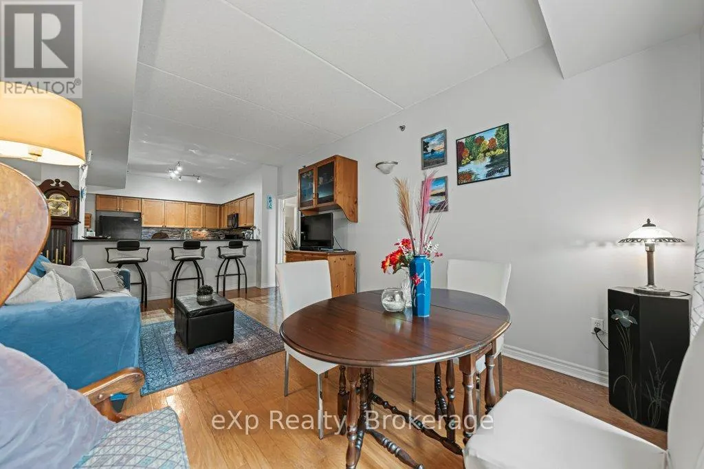 315 - 308 WATSON PARKWAY N, #315