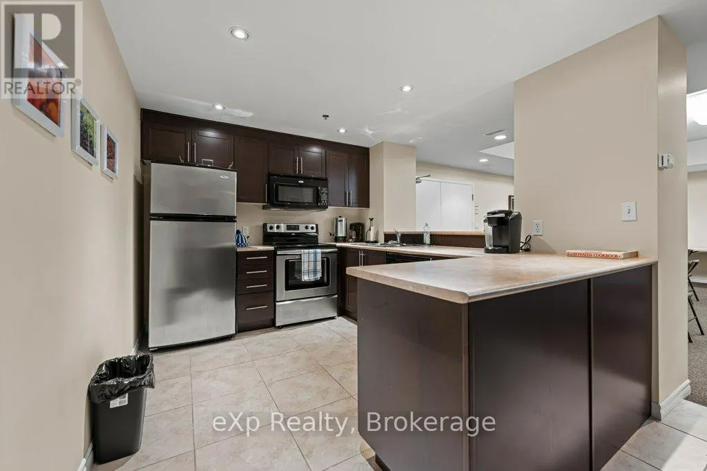 315 - 308 WATSON PARKWAY N, #315