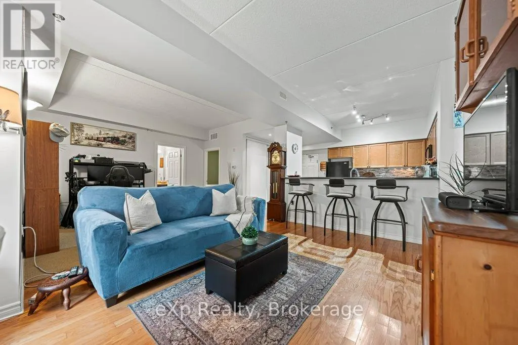 315 - 308 WATSON PARKWAY N, #315