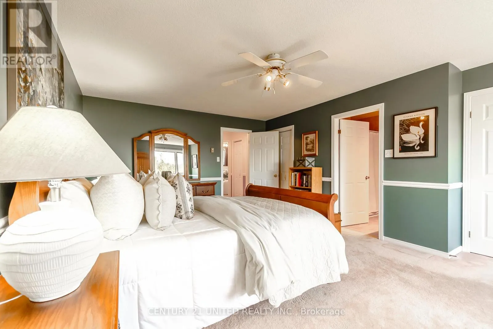 15 - 36 CHAMPLAIN CRESCENT, #15