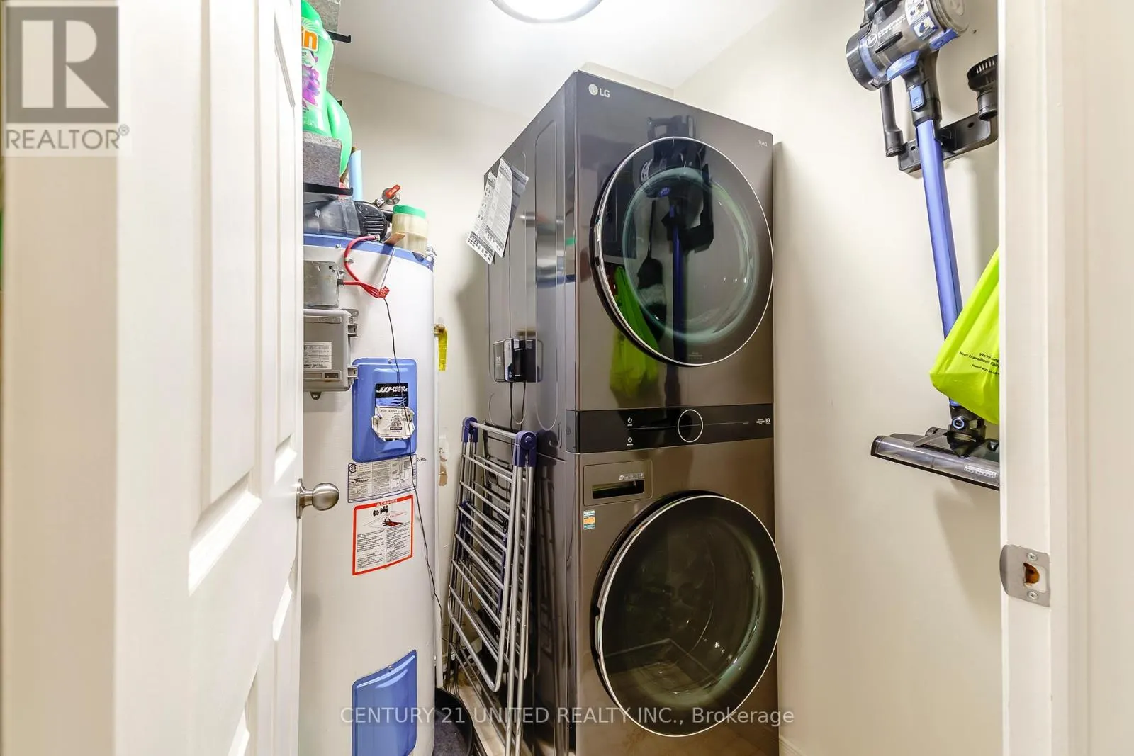 15 - 36 CHAMPLAIN CRESCENT, #15