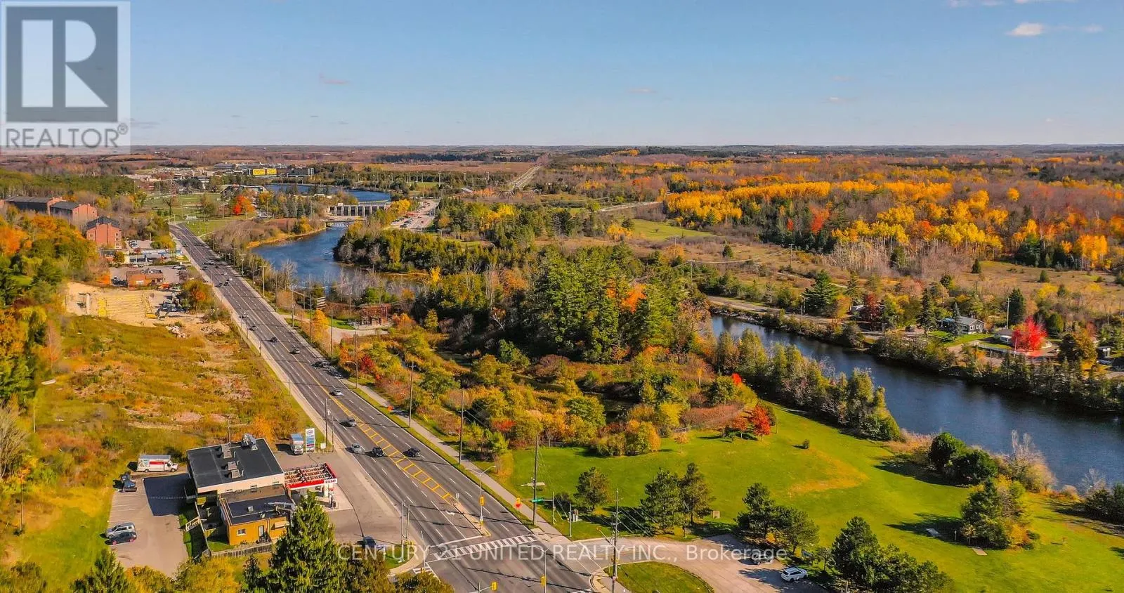 15 - 36 CHAMPLAIN CRESCENT, #15