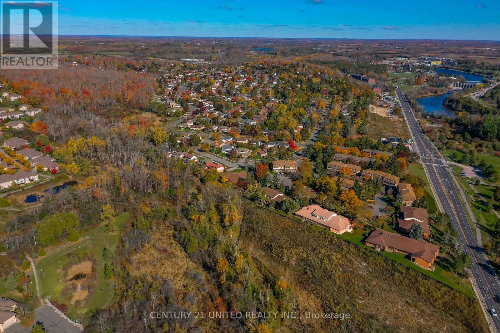 15 - 36 CHAMPLAIN CRESCENT, #15