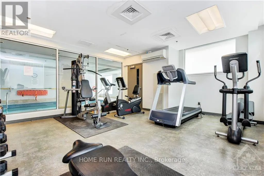 307 - 238 BESSERER STREET