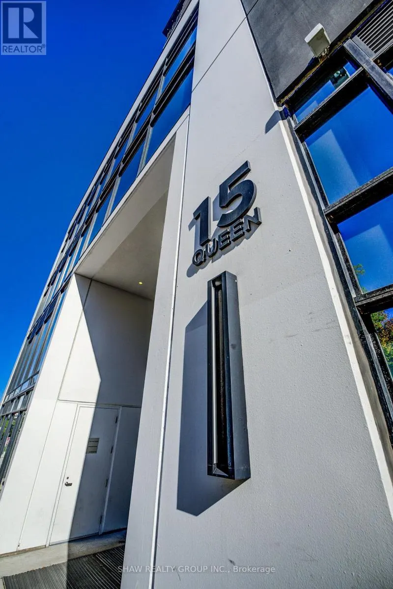 1015 - 15 QUEEN STREET S