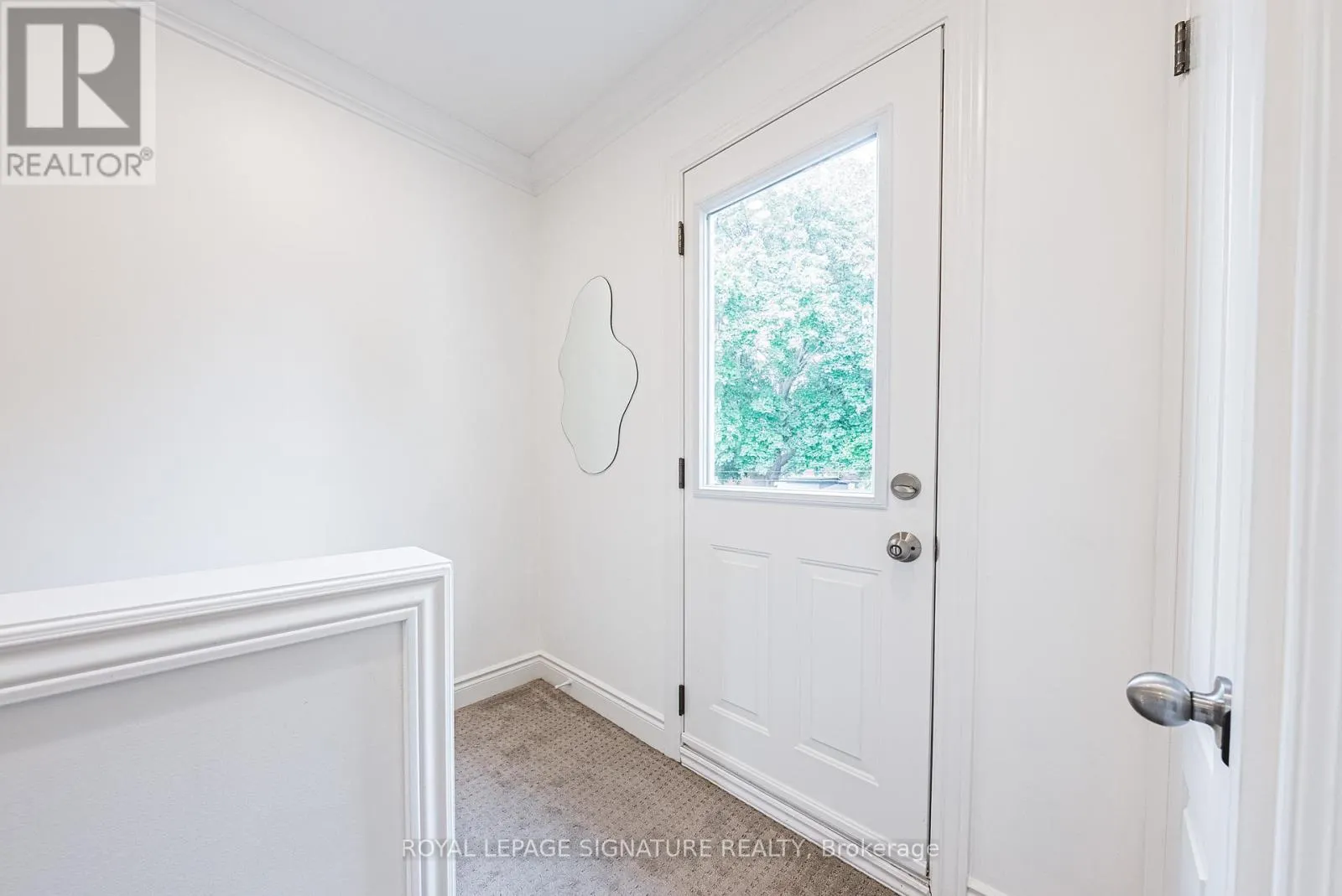 110 KENSINGTON AVENUE S