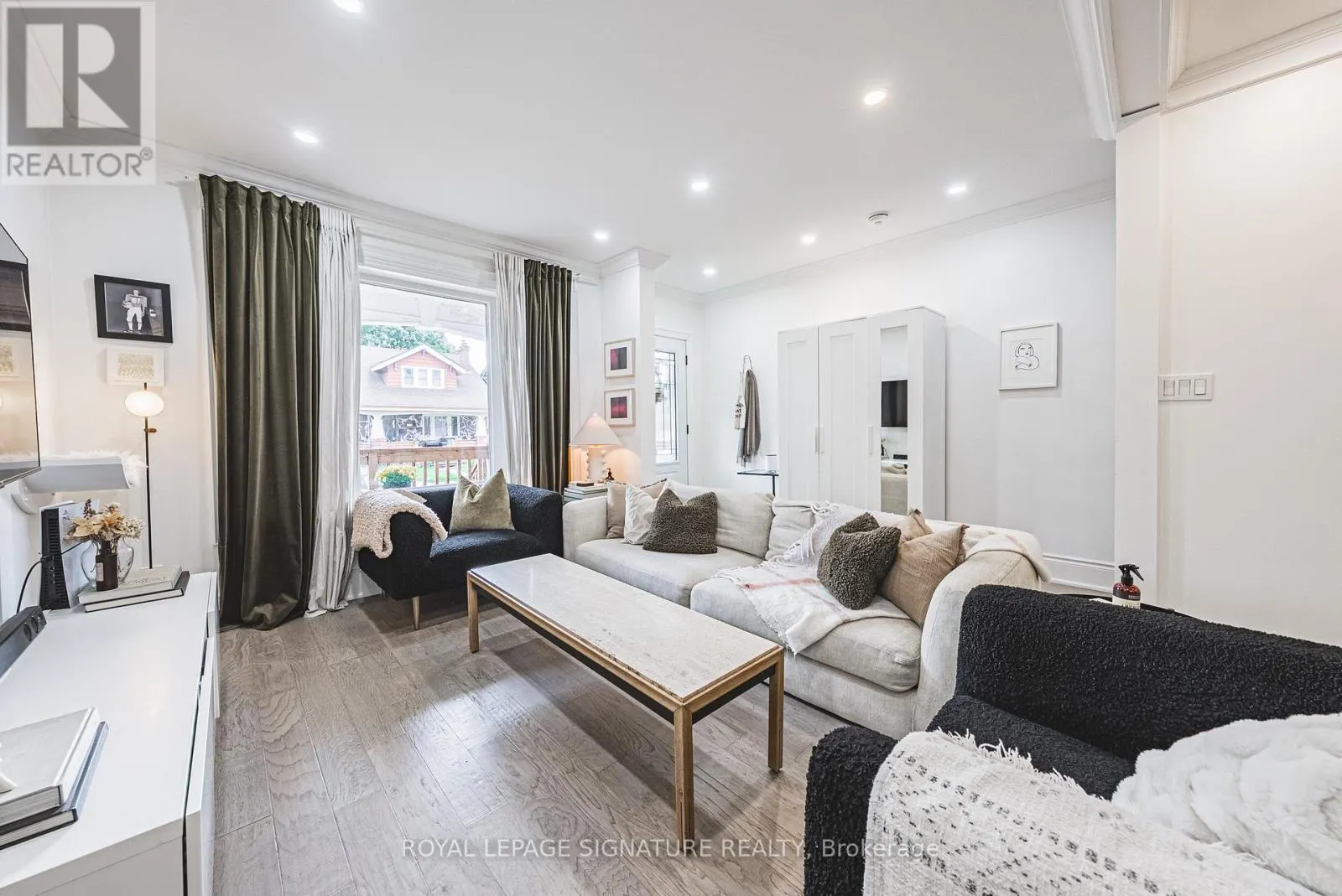 110 KENSINGTON AVENUE S