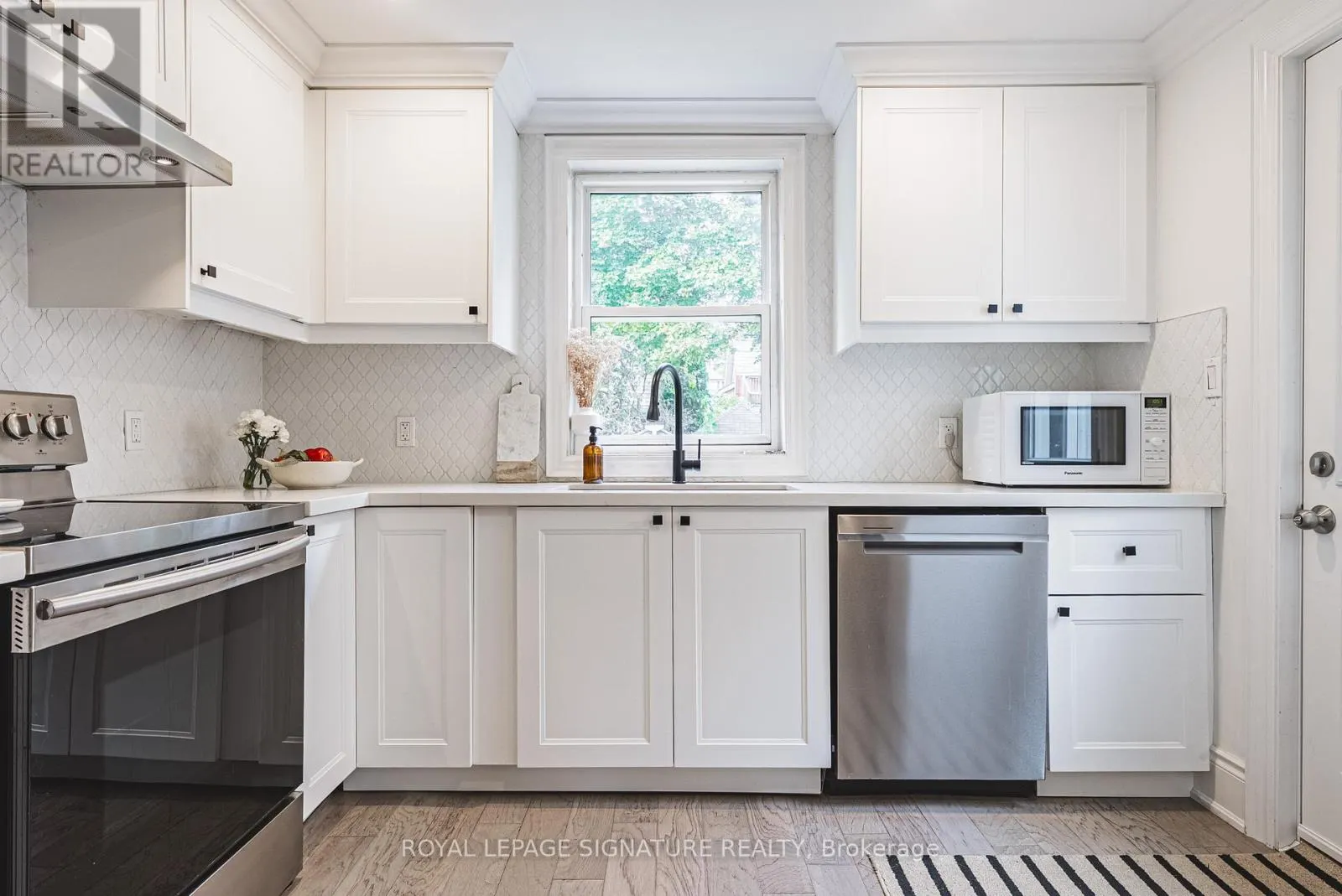 110 KENSINGTON AVENUE S