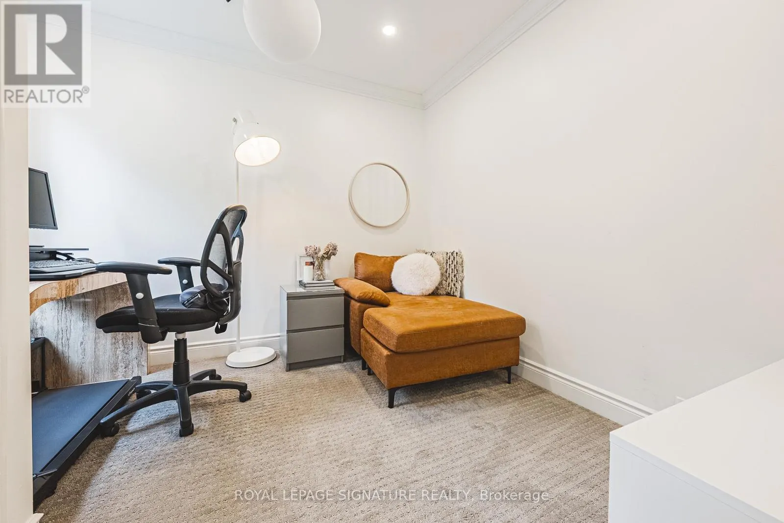 110 KENSINGTON AVENUE S