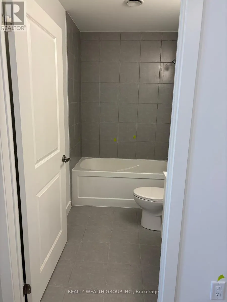 504 - 461 GREEN ROAD