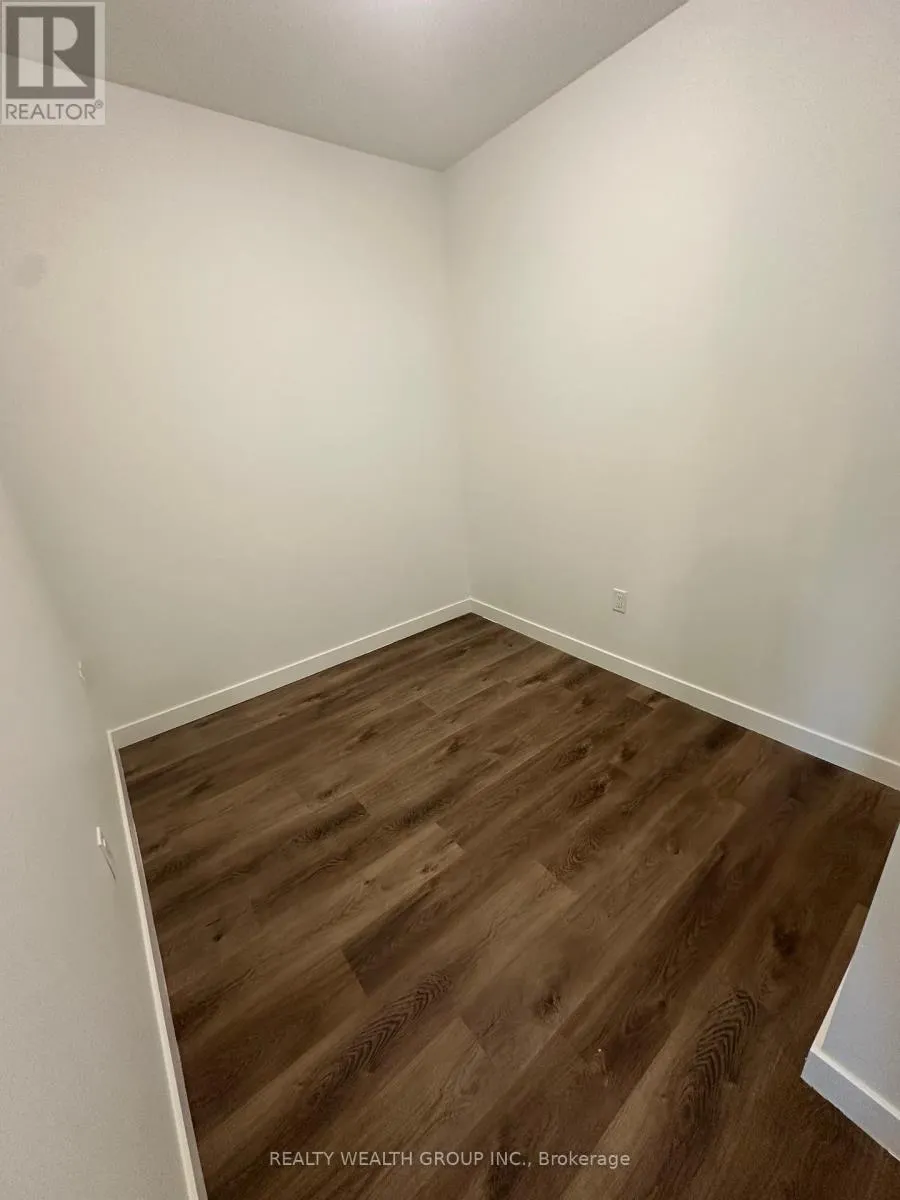 504 - 461 GREEN ROAD