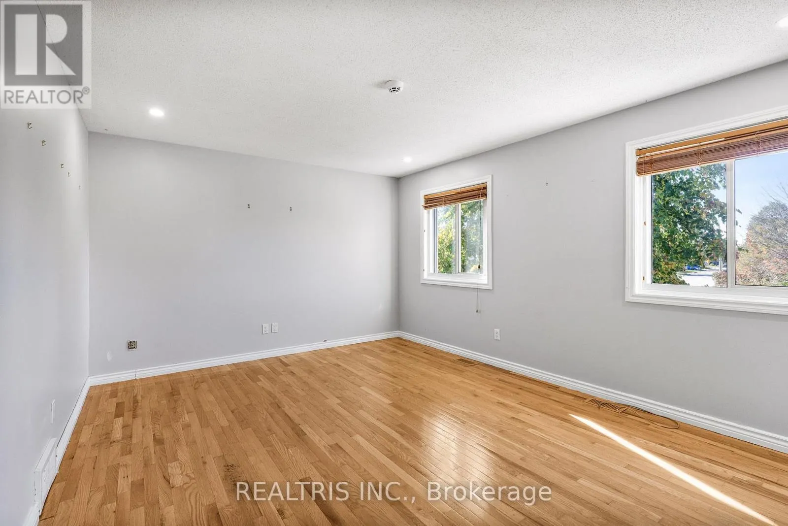 1905 DES EPINETTES AVENUE