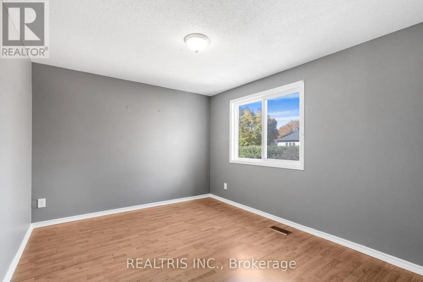 1598 MEADOWFIELD PLACE