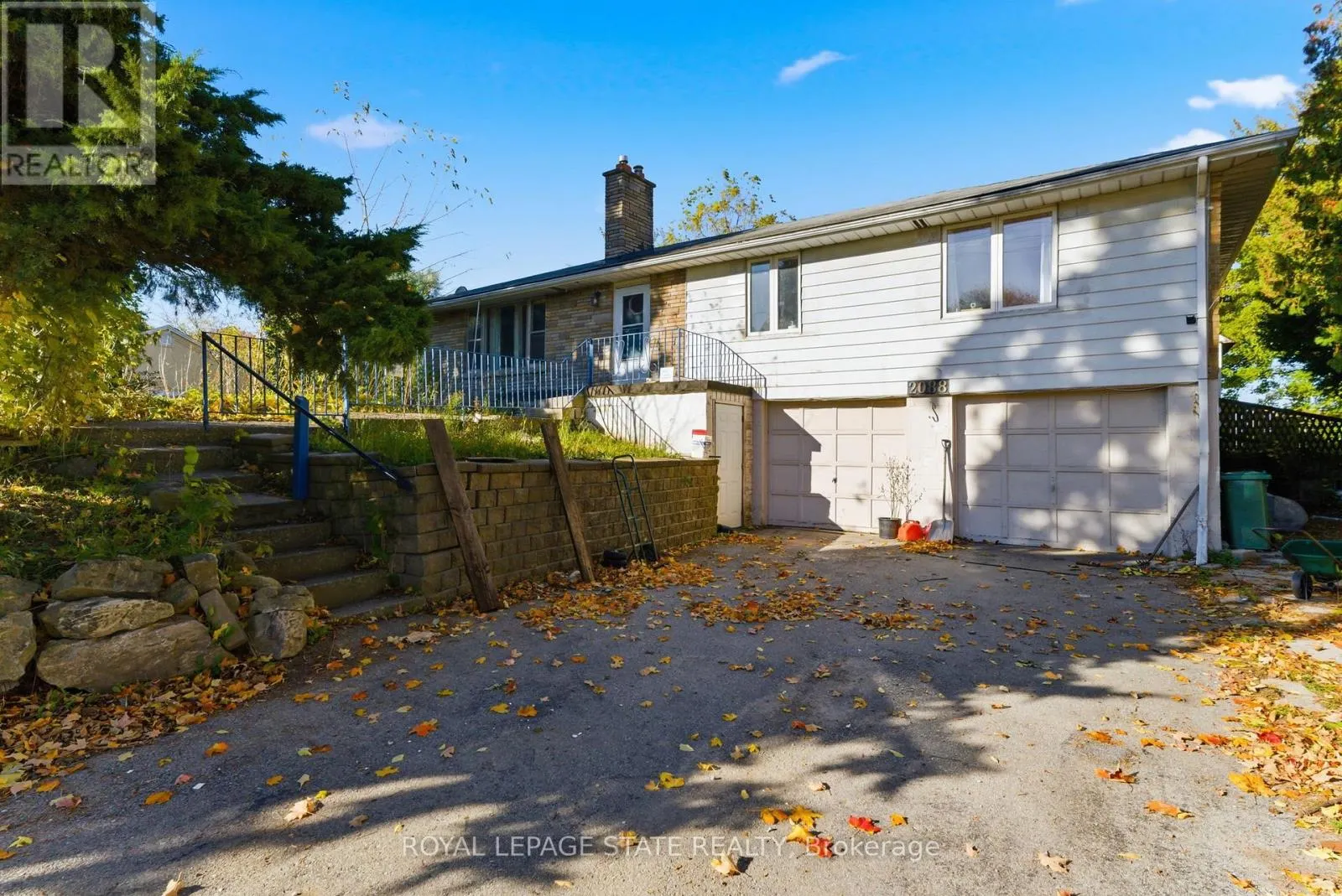 2088 UPPER JAMES STREET