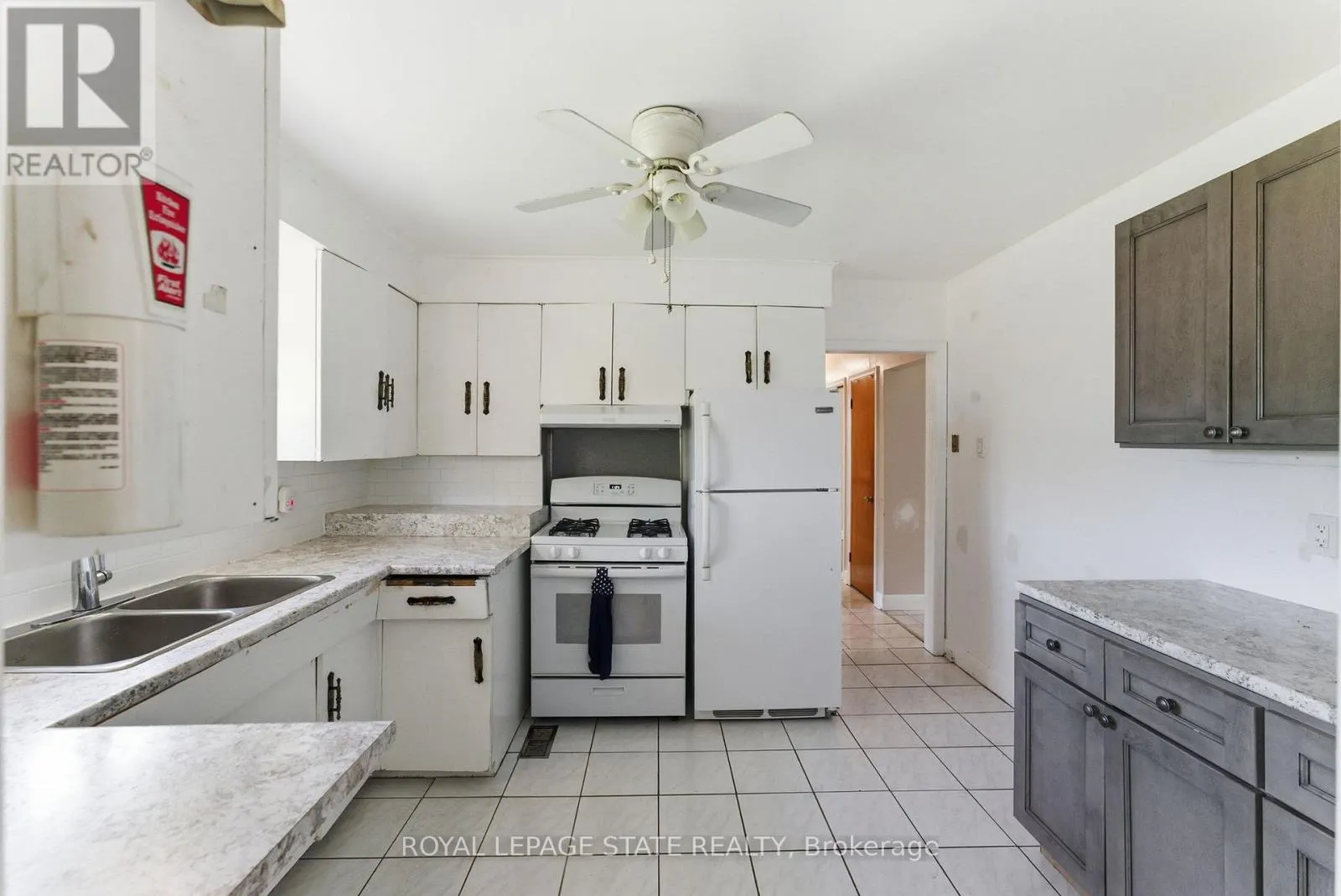 2088 UPPER JAMES STREET