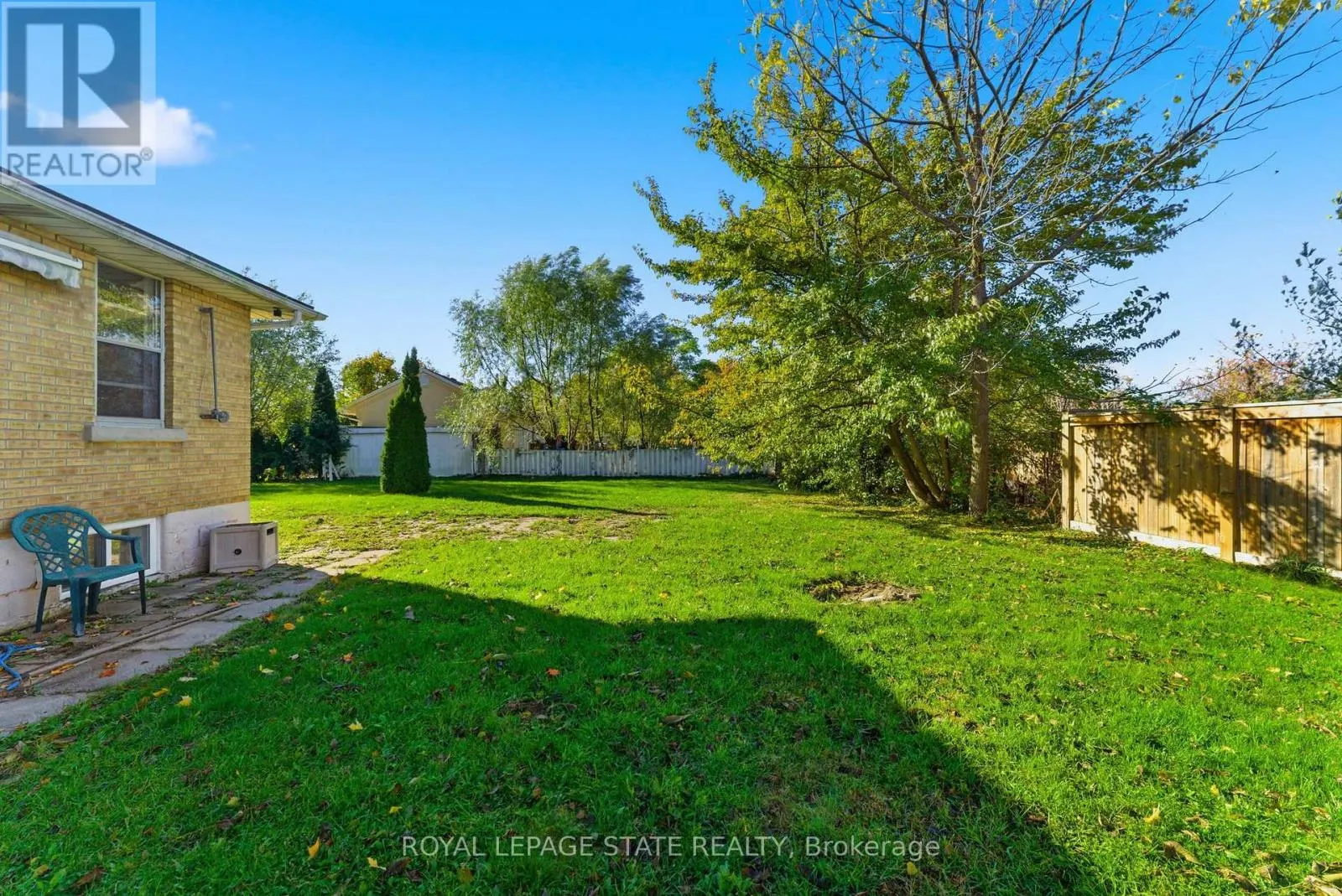 2088 UPPER JAMES STREET