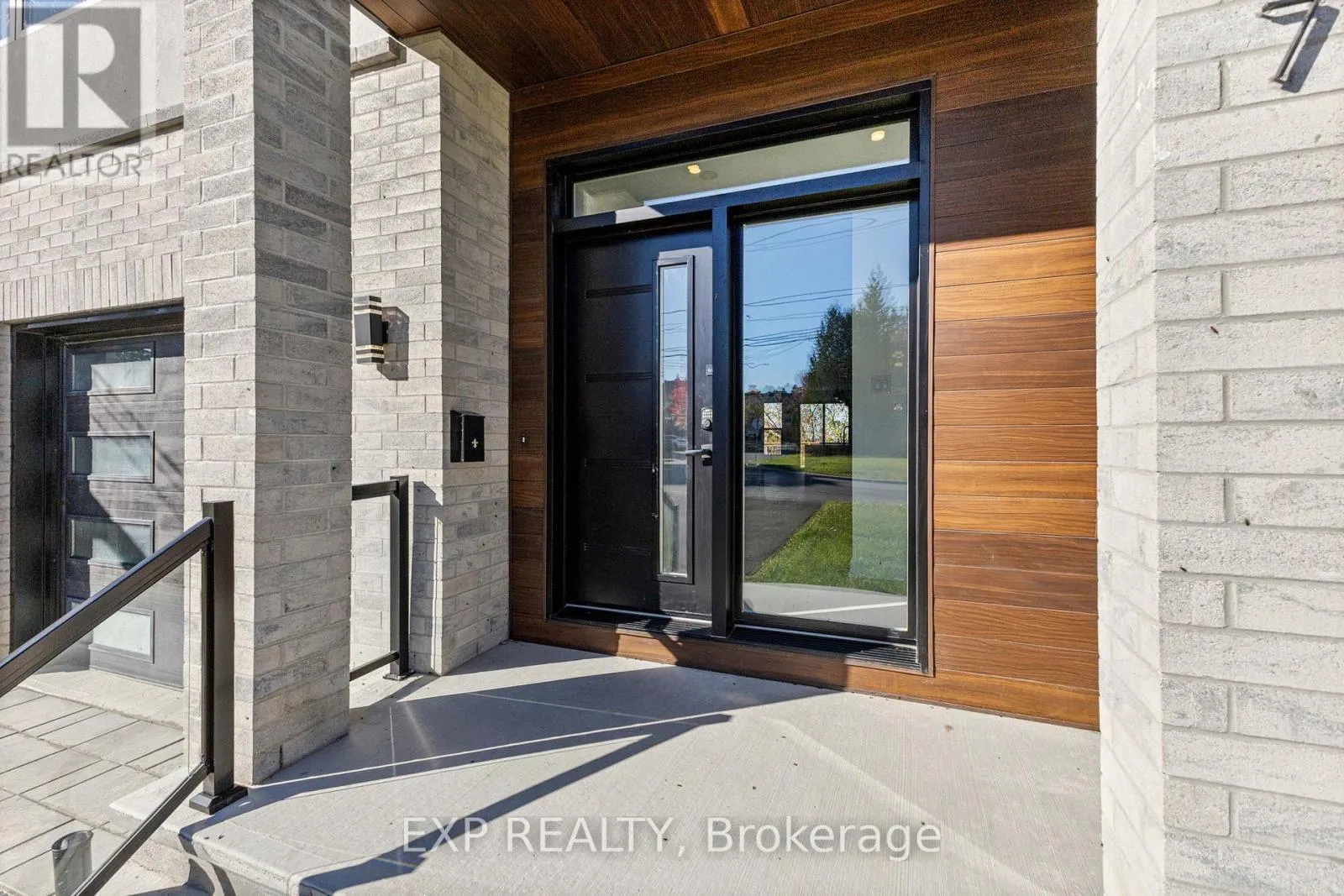 6817 NOTRE DAME STREET