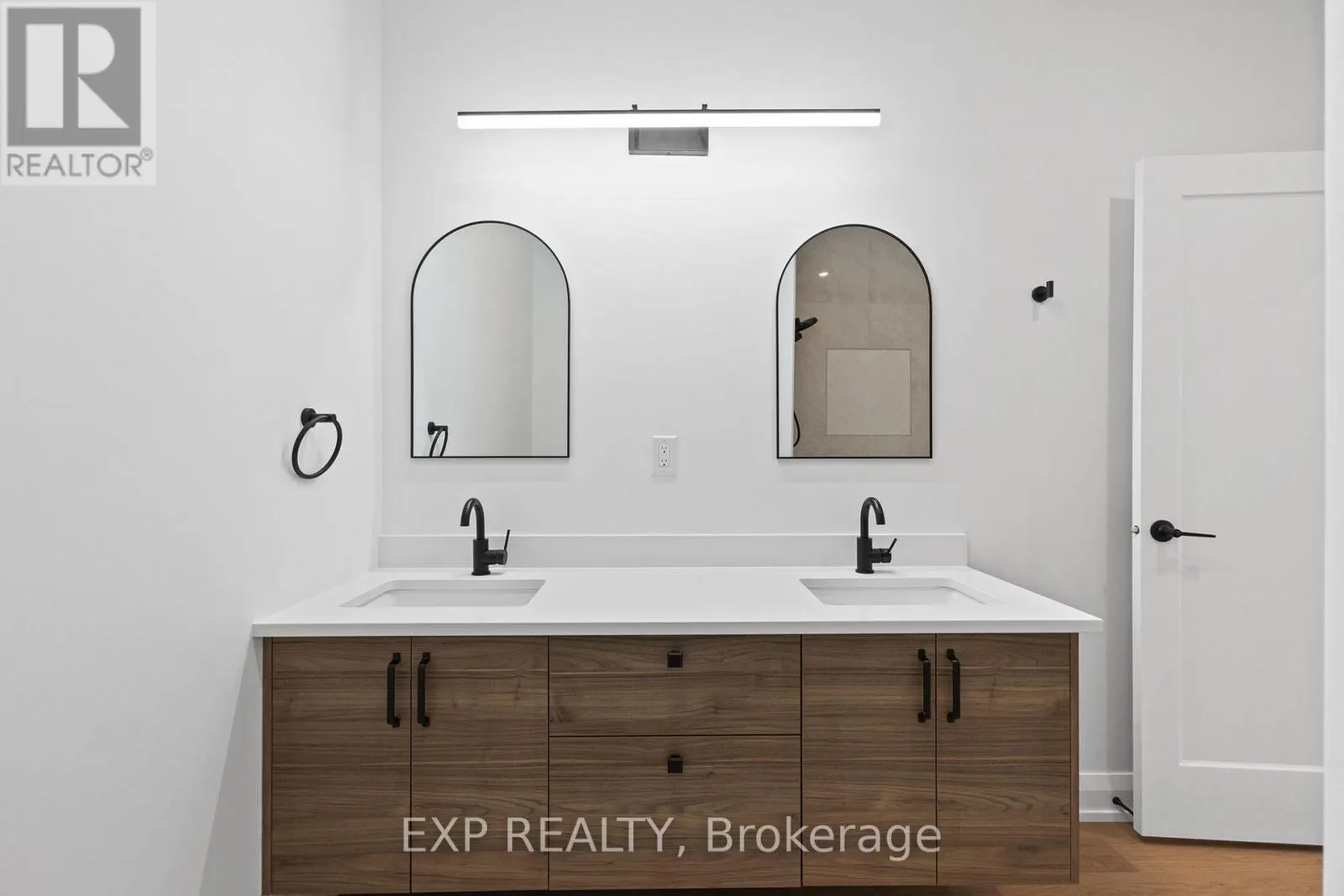 6817 NOTRE DAME STREET