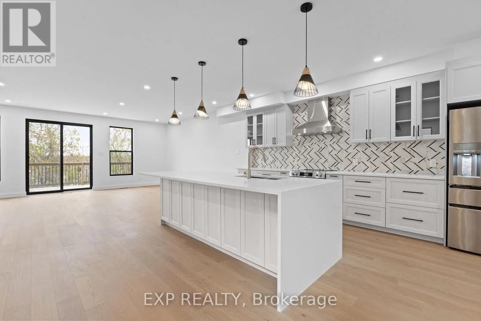 6817 NOTRE DAME STREET