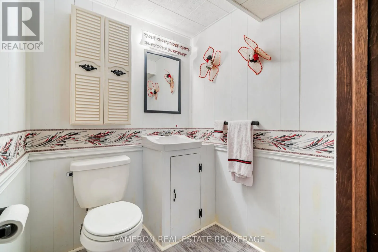 241 SUNNYSIDE AVENUE