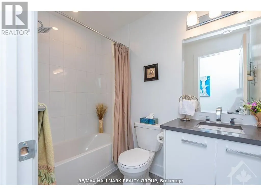 10 - 340 TRIBECA PRIVATE