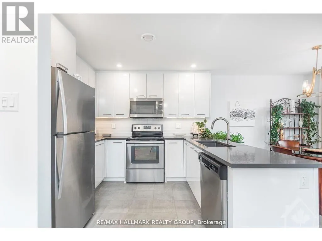 10 - 340 TRIBECA PRIVATE