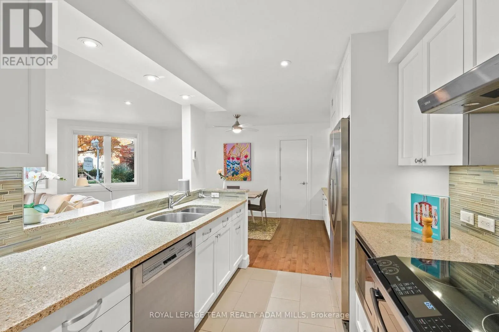 202D - 1 COLUMBUS AVENUE