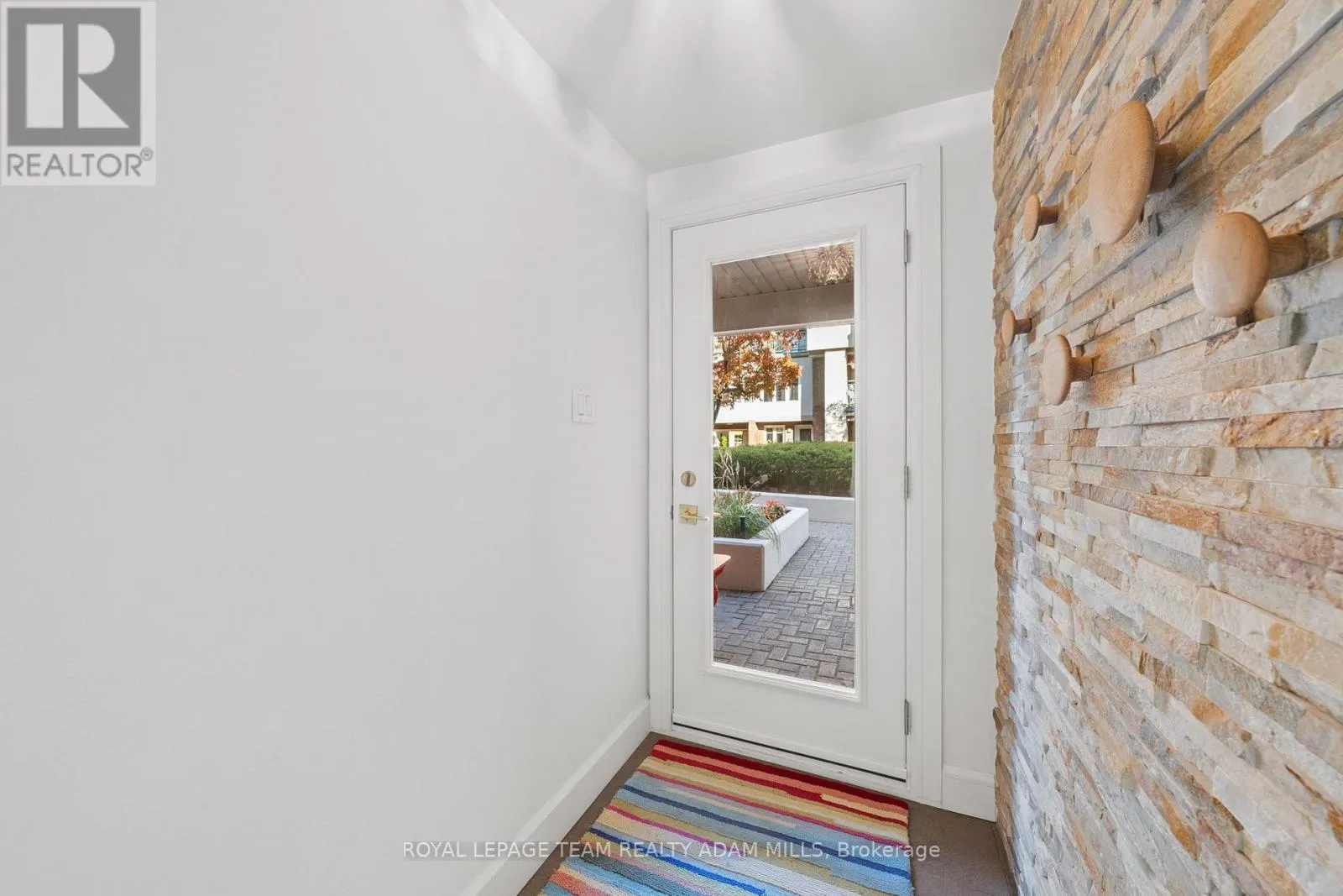 202D - 1 COLUMBUS AVENUE