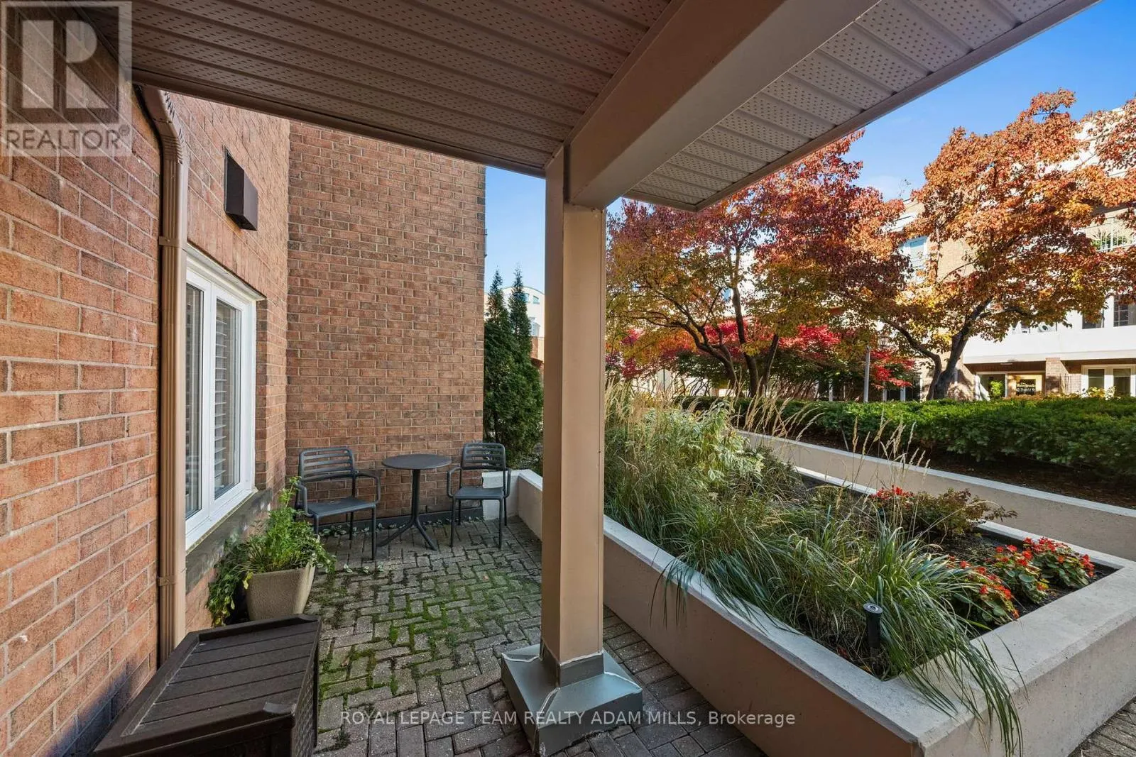 202D - 1 COLUMBUS AVENUE