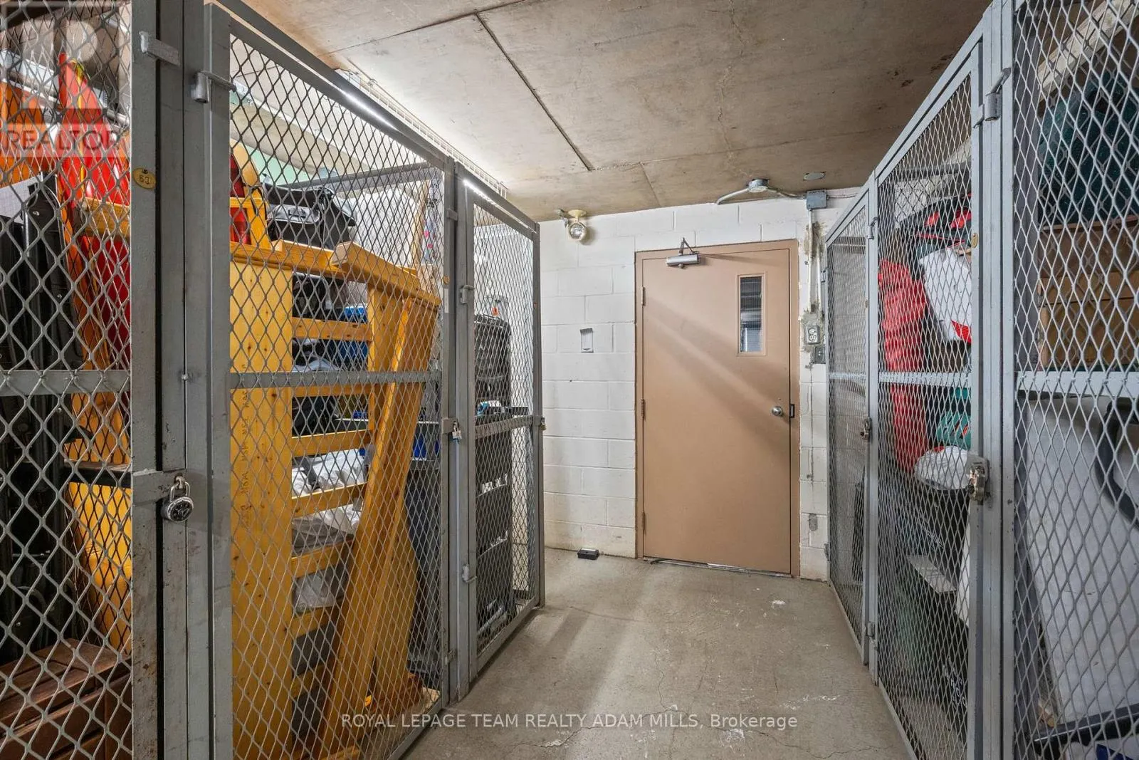 202D - 1 COLUMBUS AVENUE