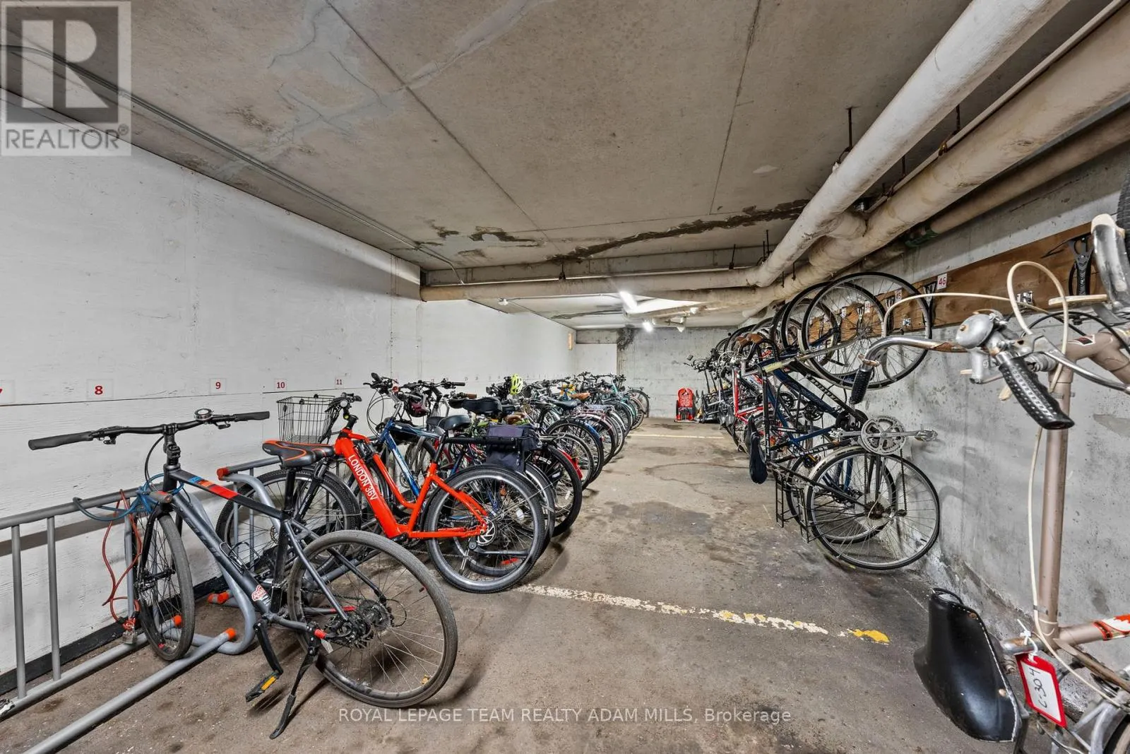 202D - 1 COLUMBUS AVENUE