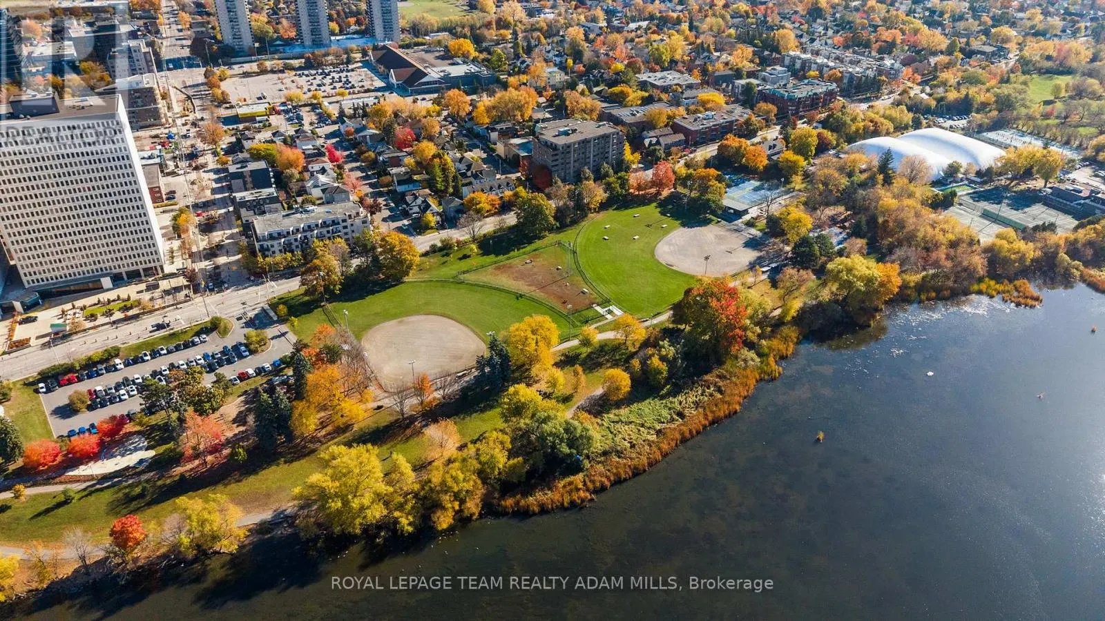 202D - 1 COLUMBUS AVENUE