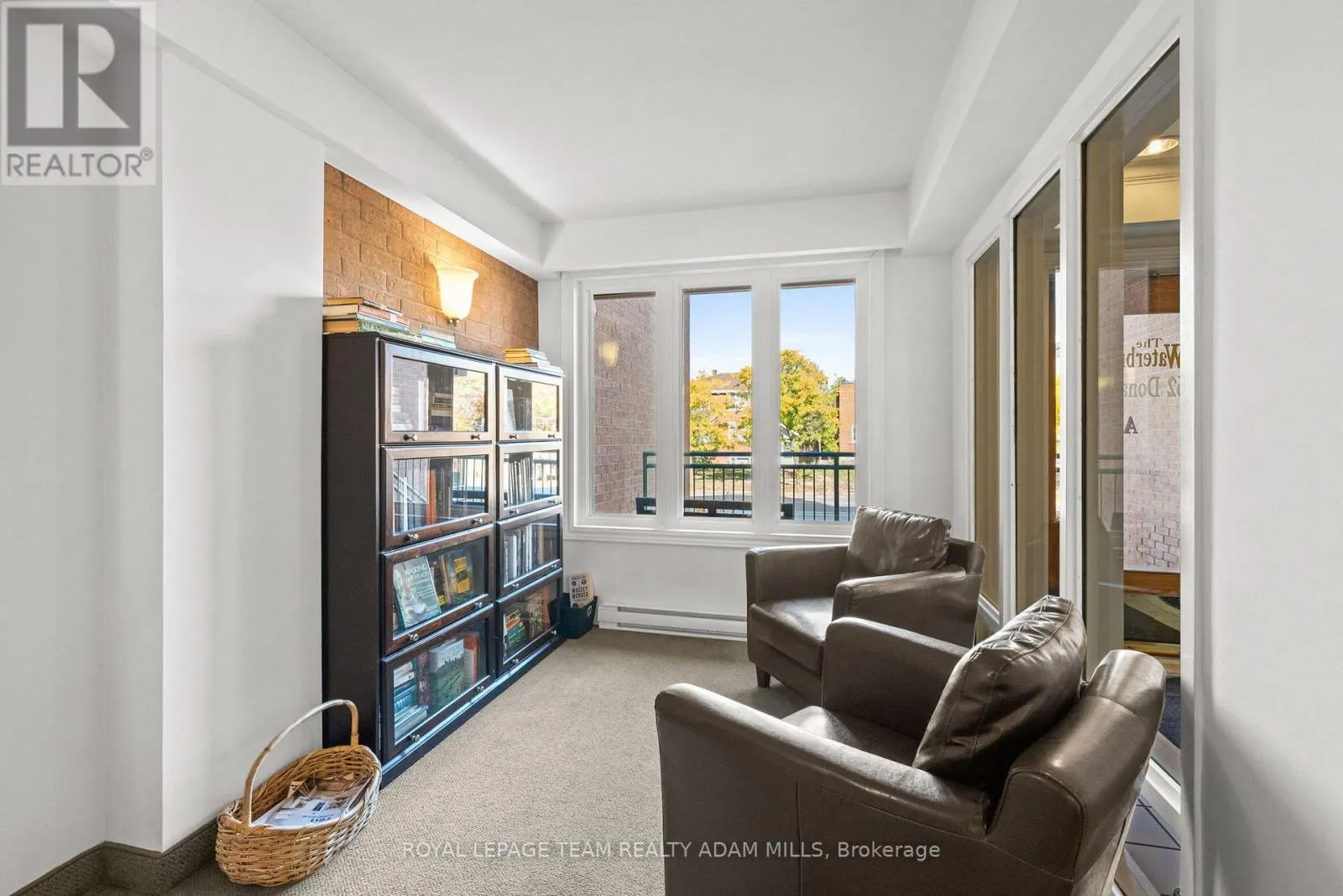 202D - 1 COLUMBUS AVENUE