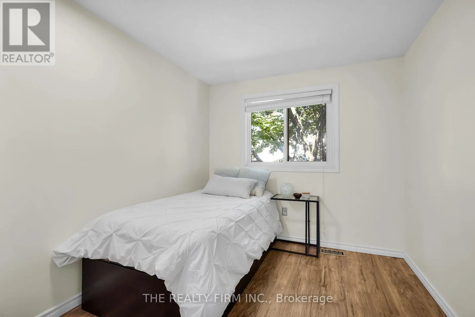 25 - 70 CHAPMAN COURT, #25