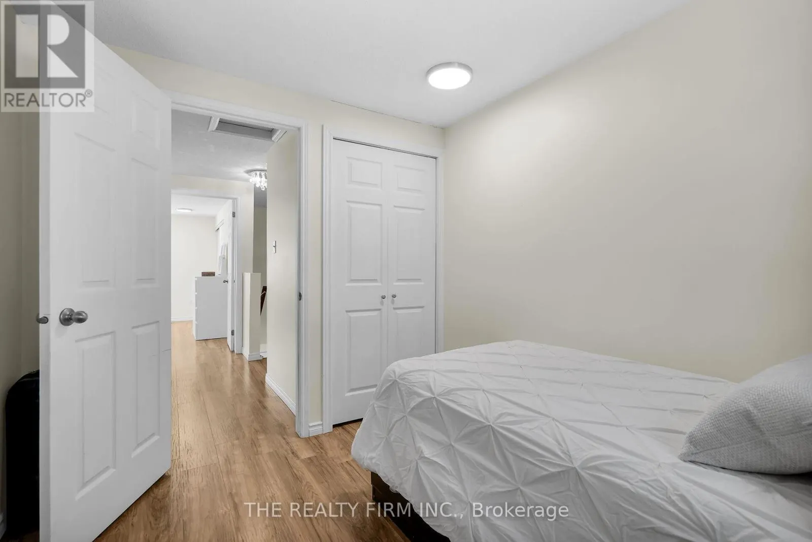 25 - 70 CHAPMAN COURT, #25