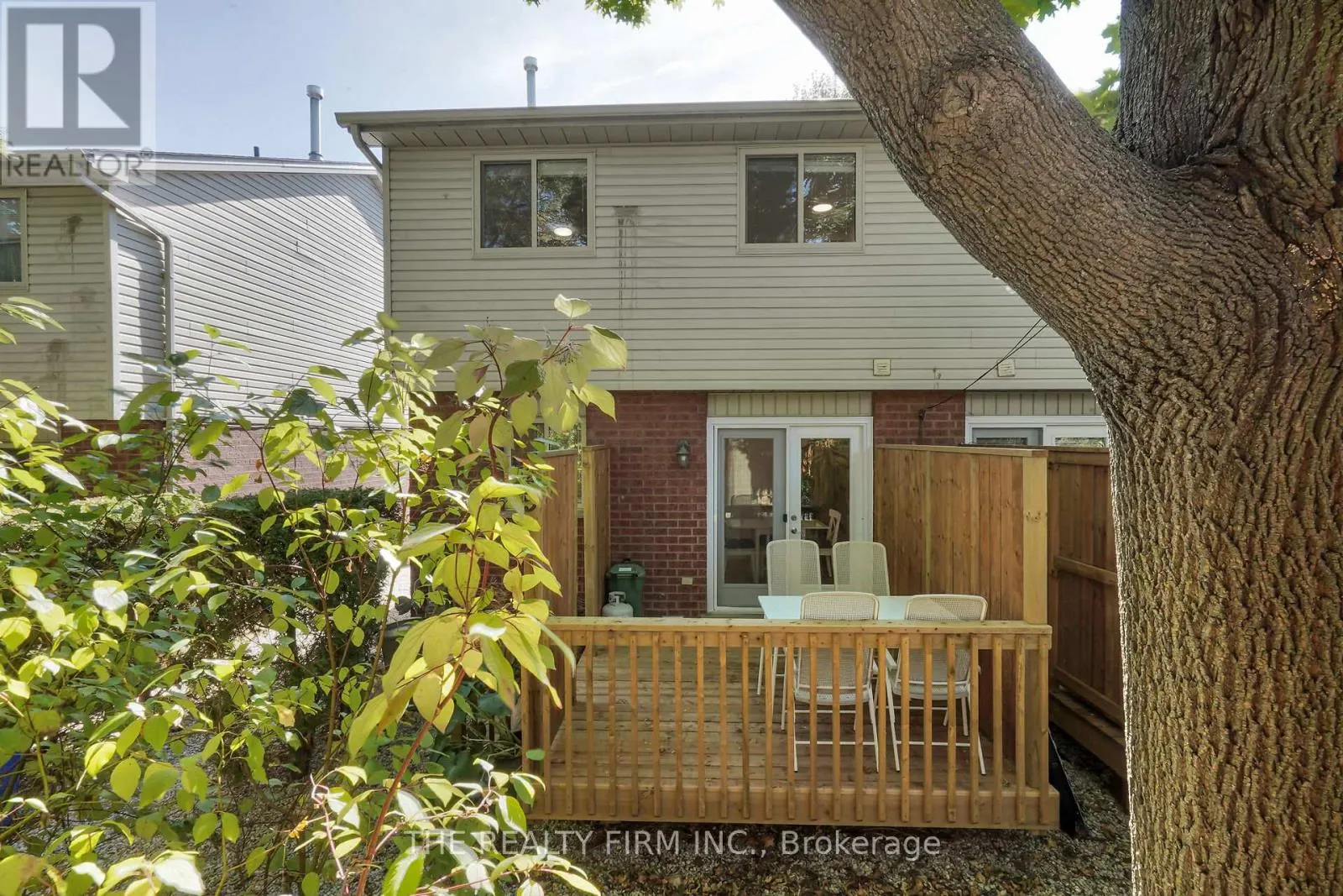 25 - 70 CHAPMAN COURT, #25