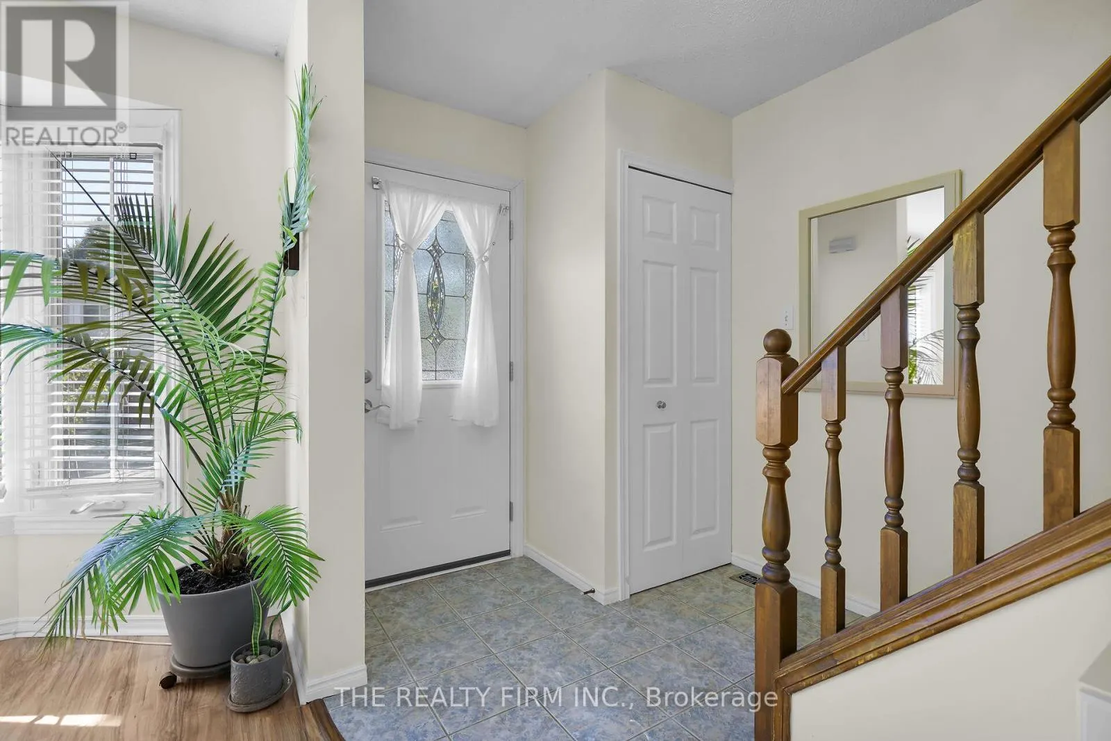 25 - 70 CHAPMAN COURT, #25