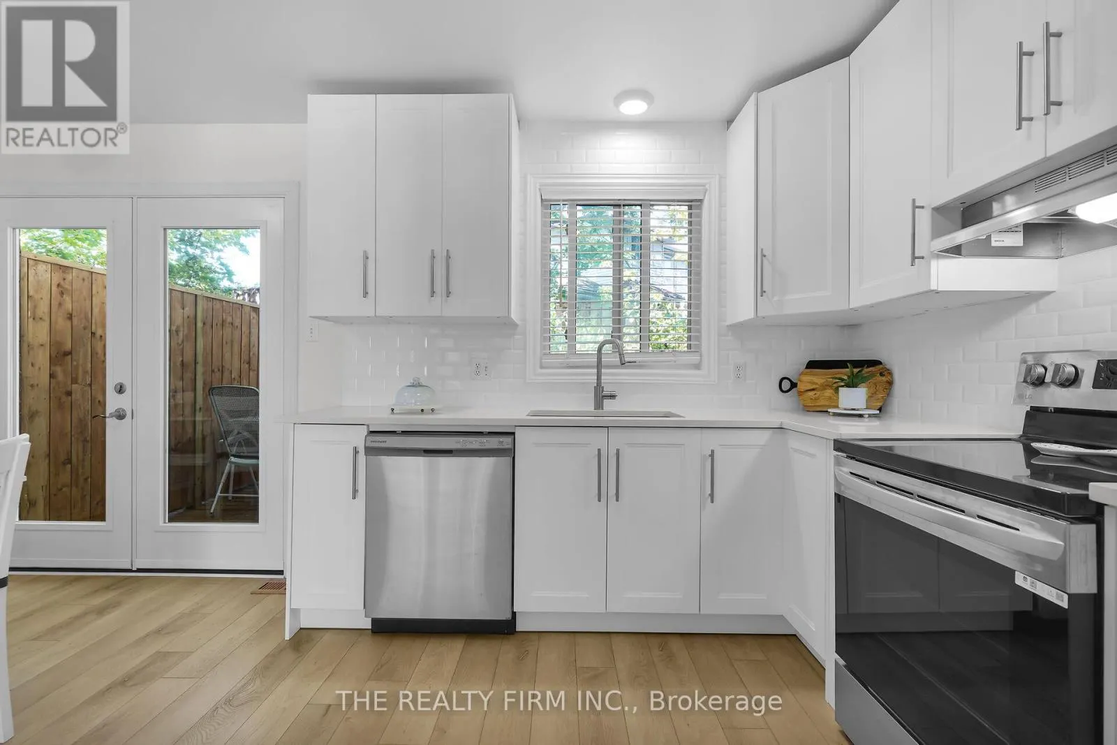 25 - 70 CHAPMAN COURT, #25