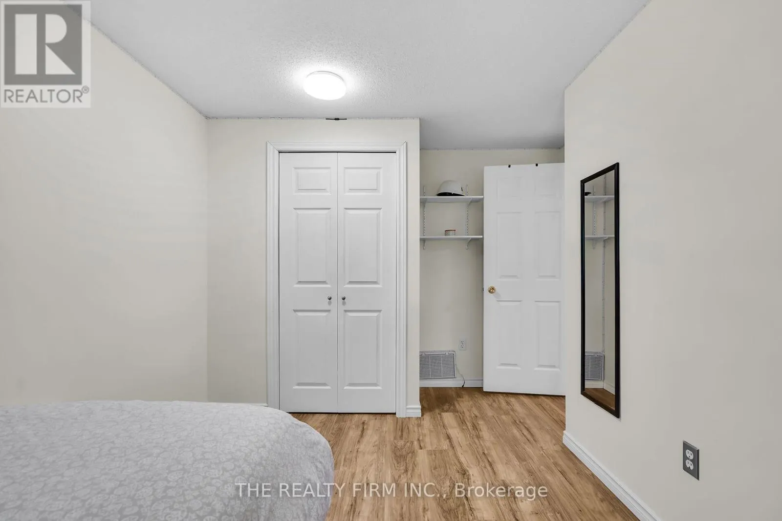 25 - 70 CHAPMAN COURT, #25