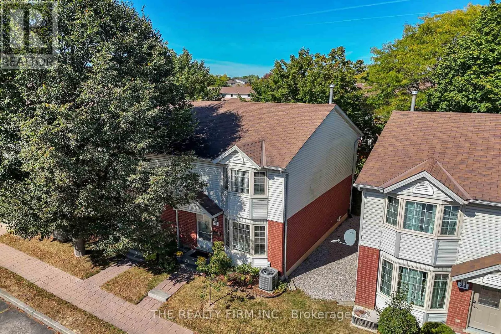 25 - 70 CHAPMAN COURT, #25