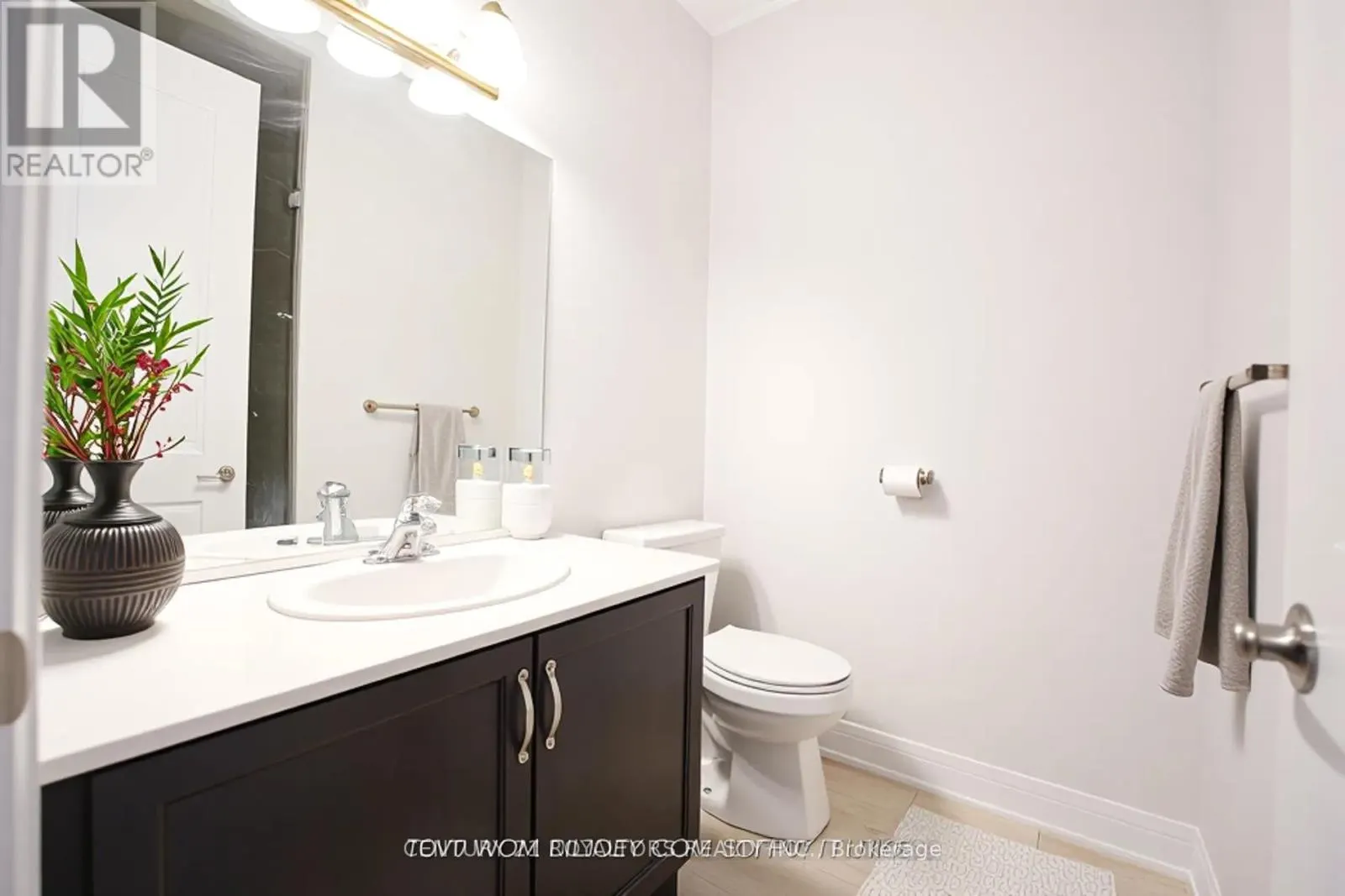 1219 UPPER THAMES DRIVE