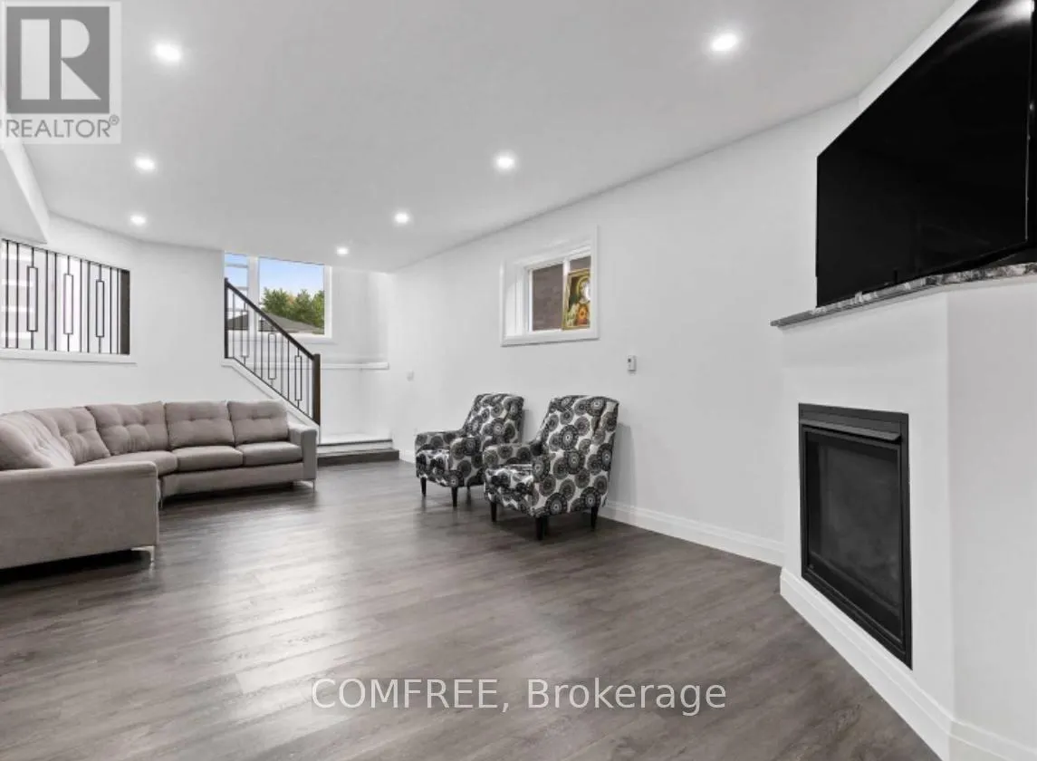 2927 CLEMENCEAU BOULEVARD