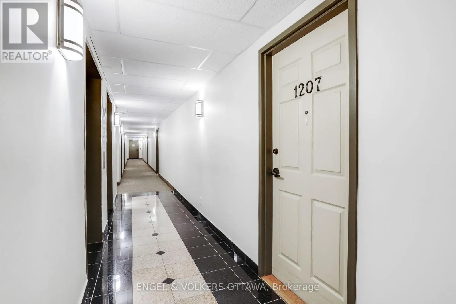 1207 - 120 GRANT CARMAN DRIVE