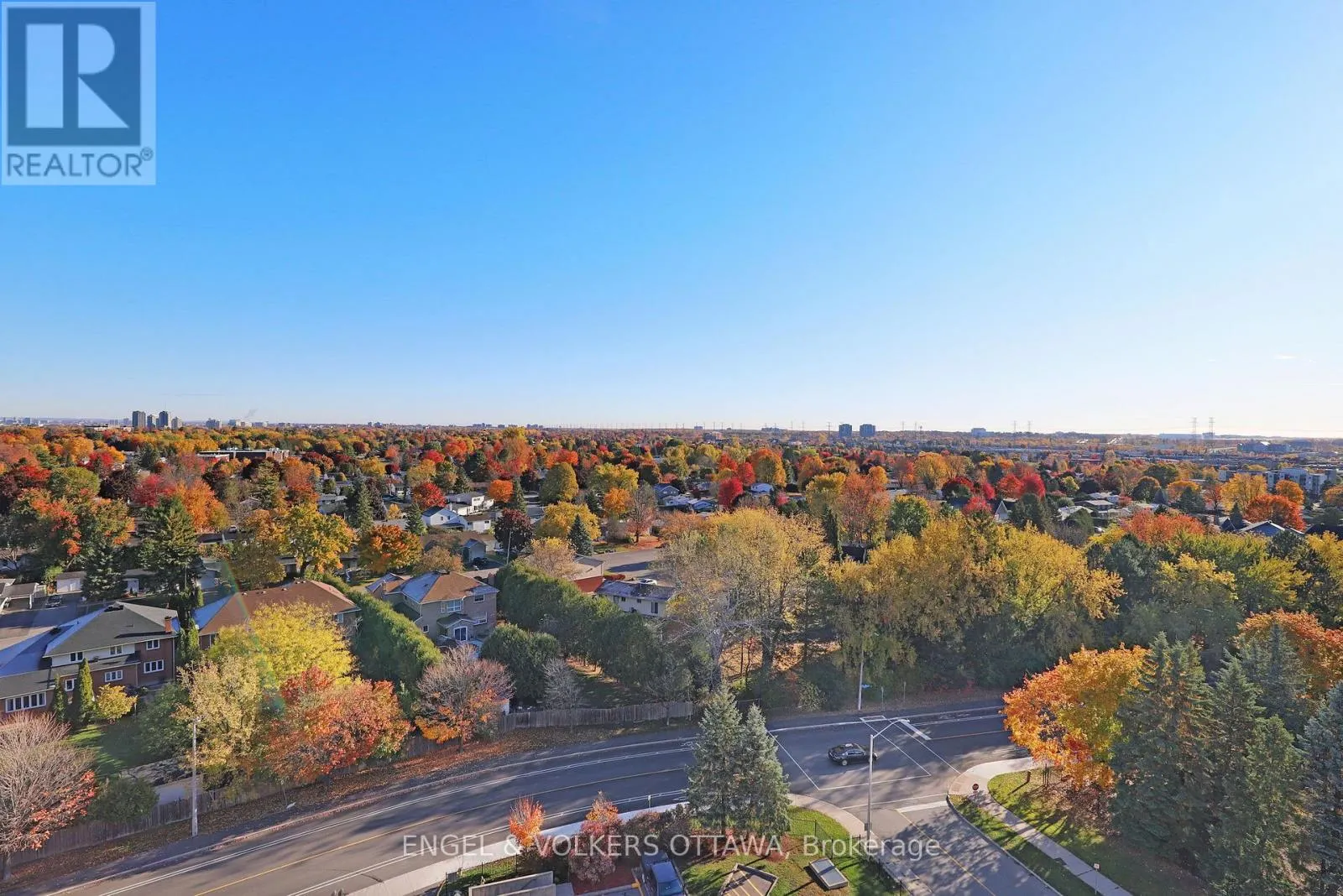 1207 - 120 GRANT CARMAN DRIVE