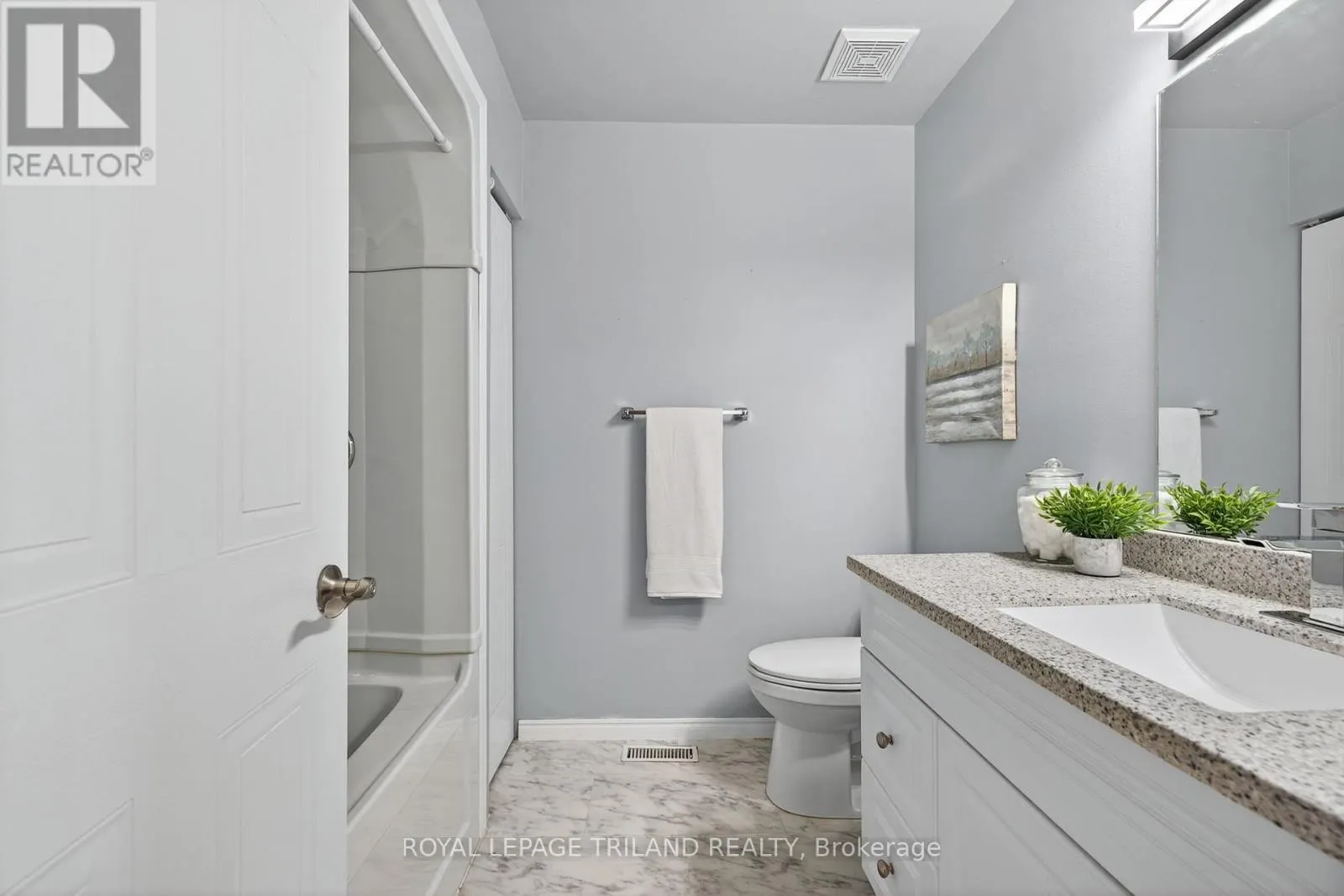 25 - 131 BONAVENTURE DRIVE, #25