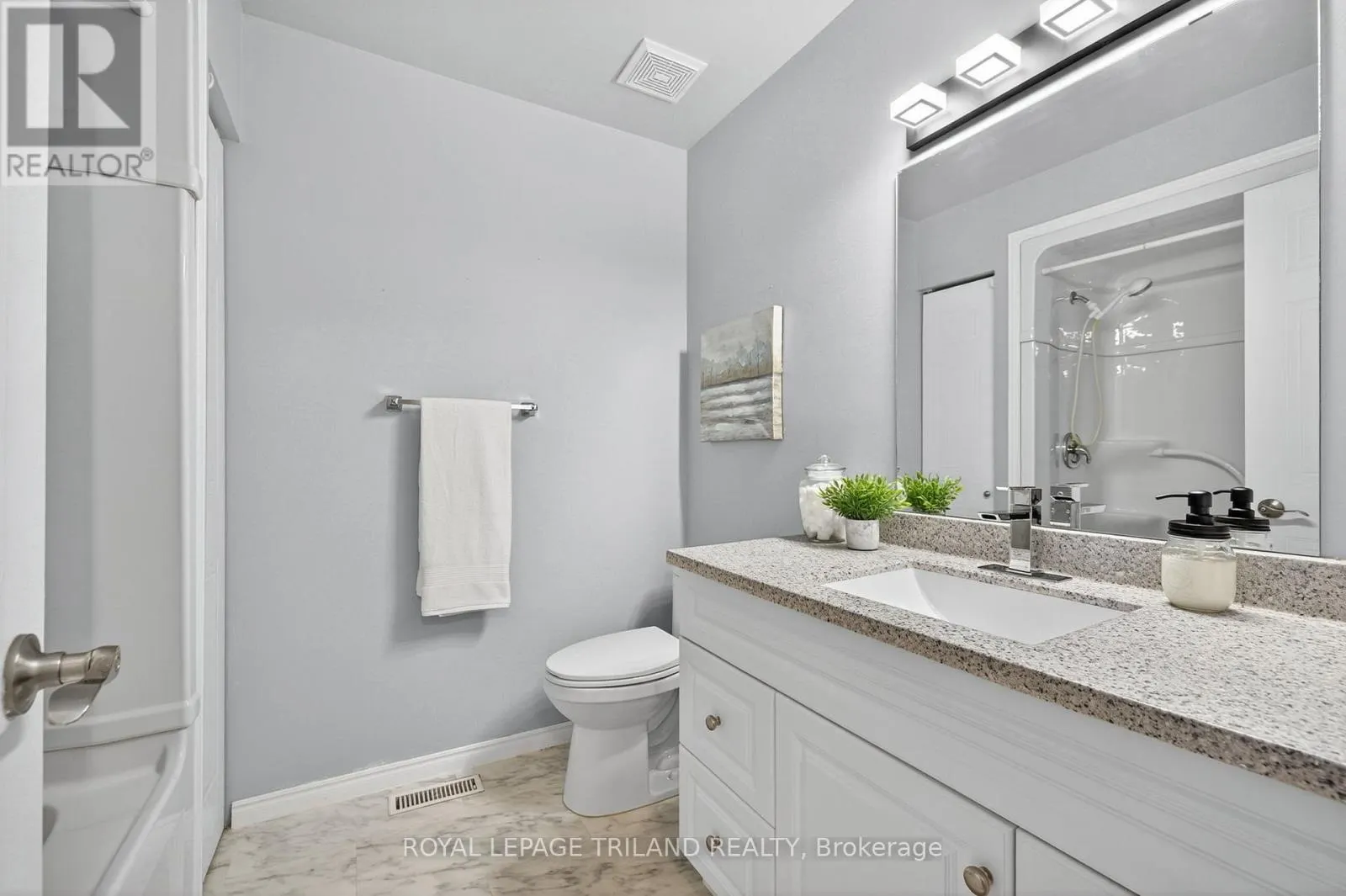 25 - 131 BONAVENTURE DRIVE, #25