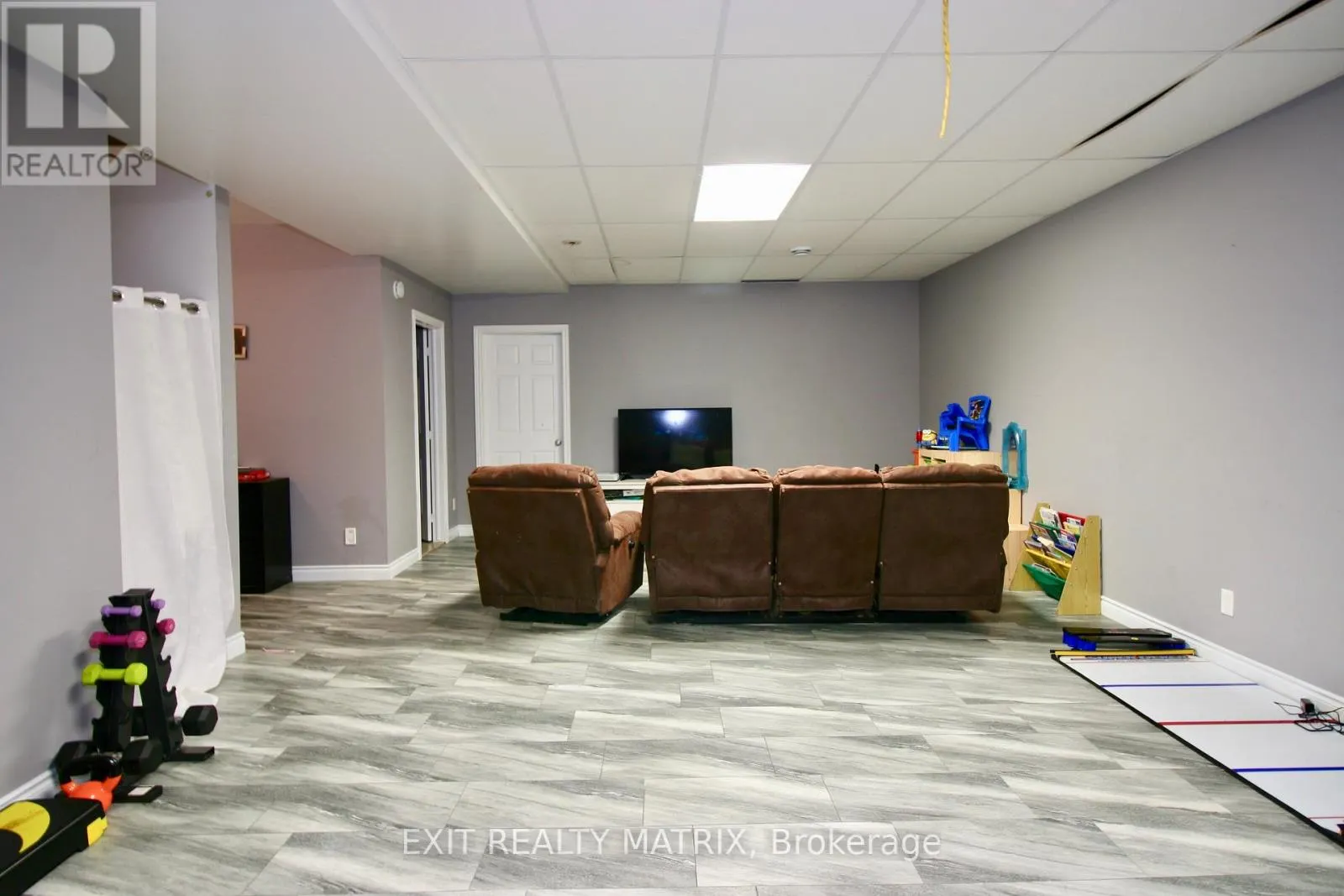 3532-3534 FRONT ROAD